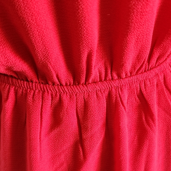 Monteau Vibrant Red Garment - Picture 5 of 6